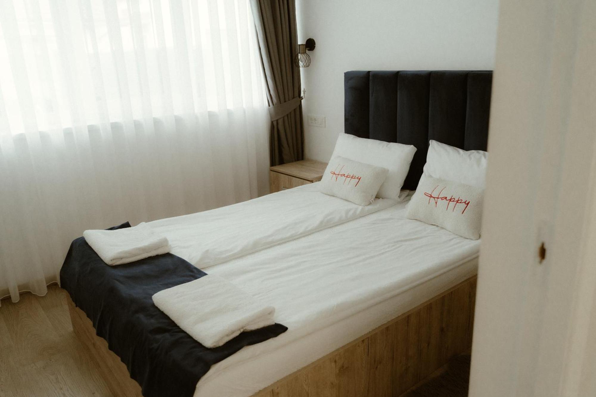 Casa Abiiani Hotel Oradea Exterior photo